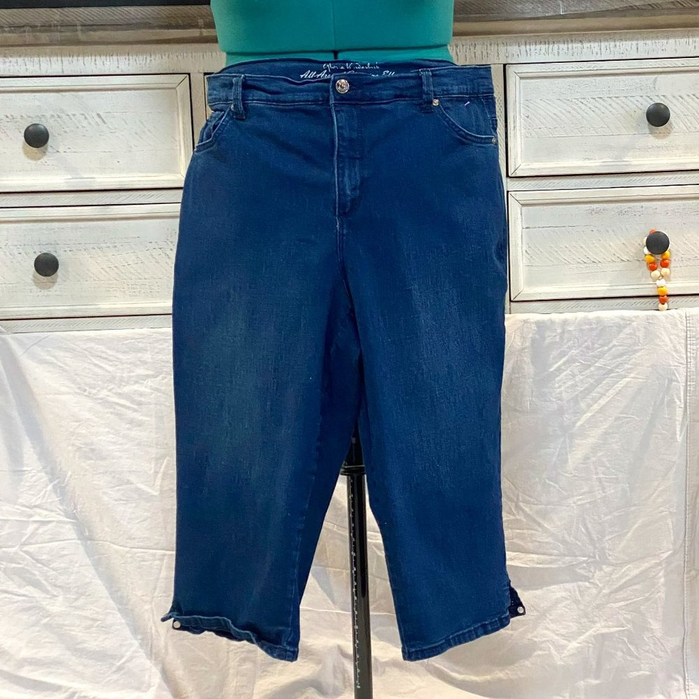 Gloria Vanderbilt Dark Wash Blue Jean Capris 16w